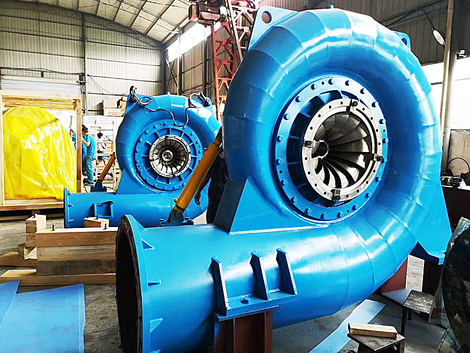 Эффективность Автоматический генератор водяной турбины 50-60Гц 450-1000 RPM 220-690В Бесчещевое возбуждение