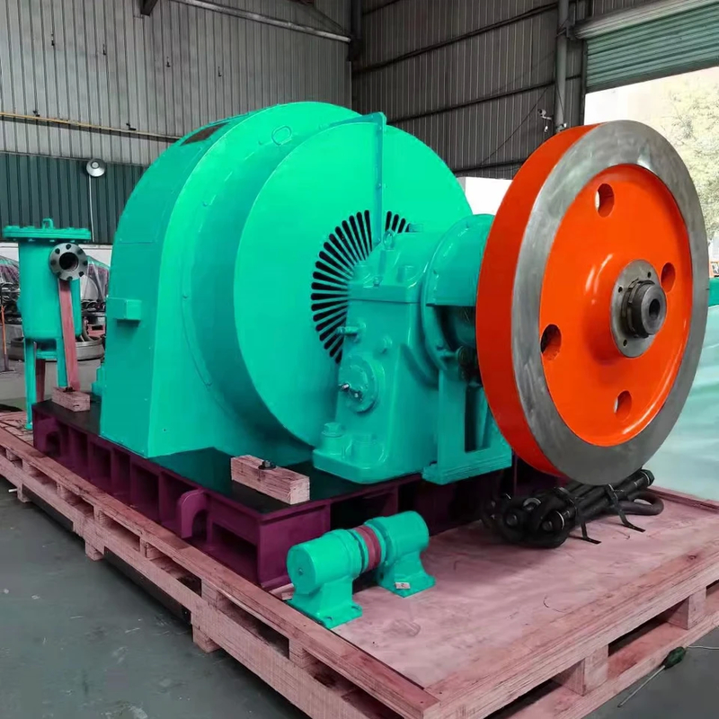 Водяной турбинный генератор с номинальной частотой 50Hz/60Hz и номинальным напряжением 220V-690V
