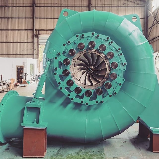 Настраиваемый цветной генератор водяной турбины 200KW-20MW 50/60Hz Авто / ручное управление