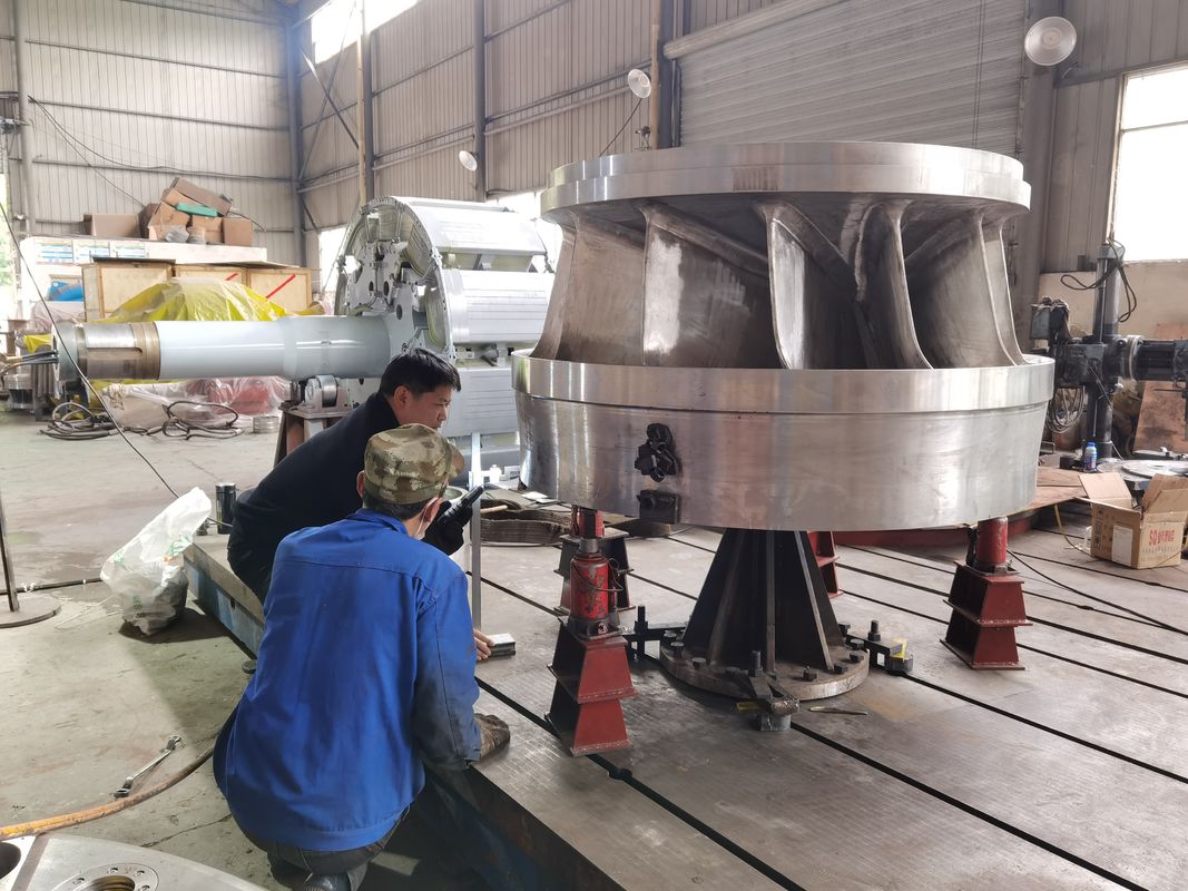 Широко доступный гидротурбинный генератор с эффективностью 90-96% для индивидуальных решений