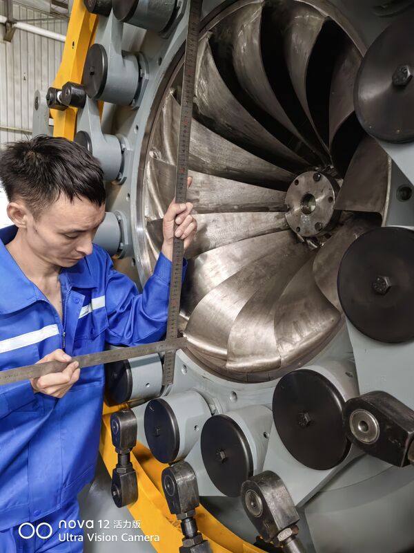 ISO 9001 Сертифицированный гидротурбинный пусковой механизм с конфигурацией от 3 до 10 лопастей для 92% эффективности в производстве гидроэнергии