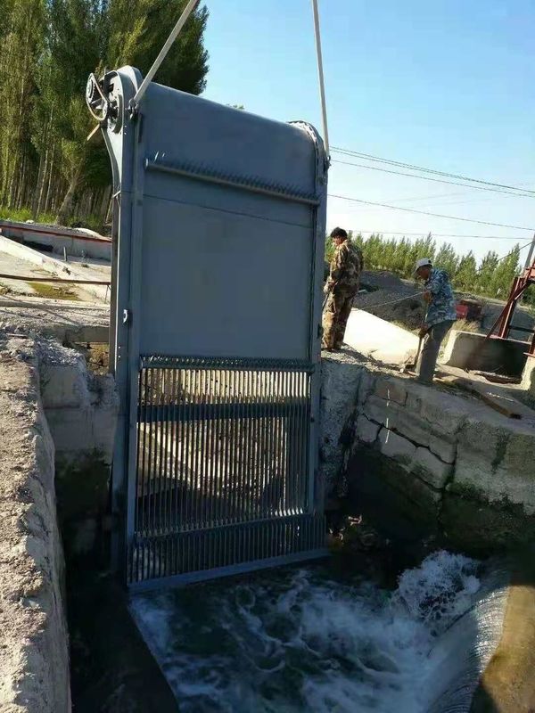 Моторная машина для очистки мусорохранилищ толщиной от 4,5 до 16 мм и скоростью 150-1000 оборотов в минуту для удаления промышленных мусора