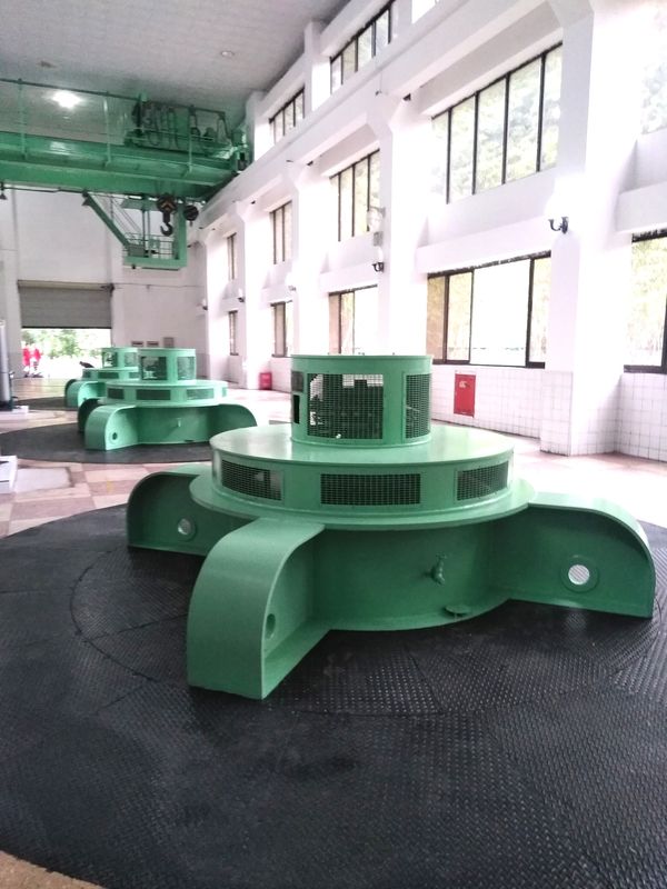 Вертикальная гидротурбина Каплана с системой управления (ручной или автоматической) для генератора, с диаметром рабочего колеса 1-10 метров